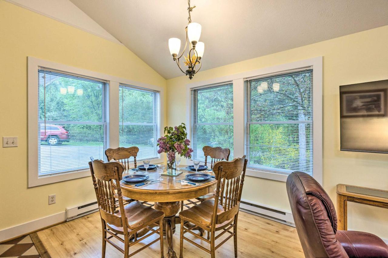 Charming Retreat Near Downtown Frankfort And Beaches Buitenkant foto